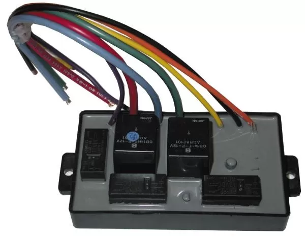 D&R ADT30A electronic anti-theft module with four relays on the board and a colour-coded harness