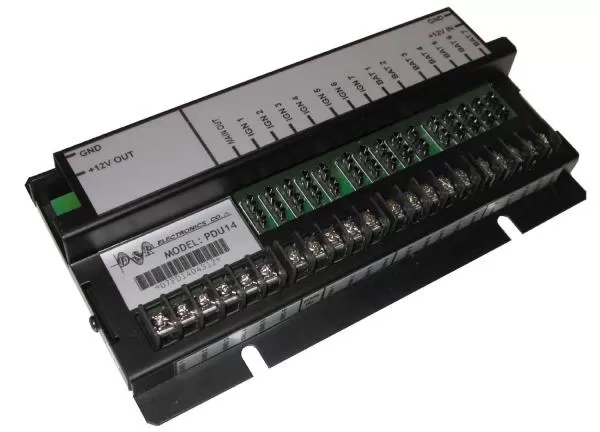 D&R PDU14-K power distribution unit with labelled IGN, BATT and +12V OUT terminal blocks in a black case