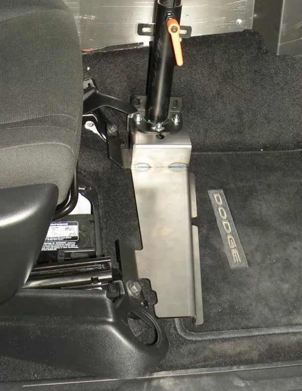 D&R 906-0219A LT6600 mounting kit fitted in a Dodge Durango, bare aluminum base bolted to the floor