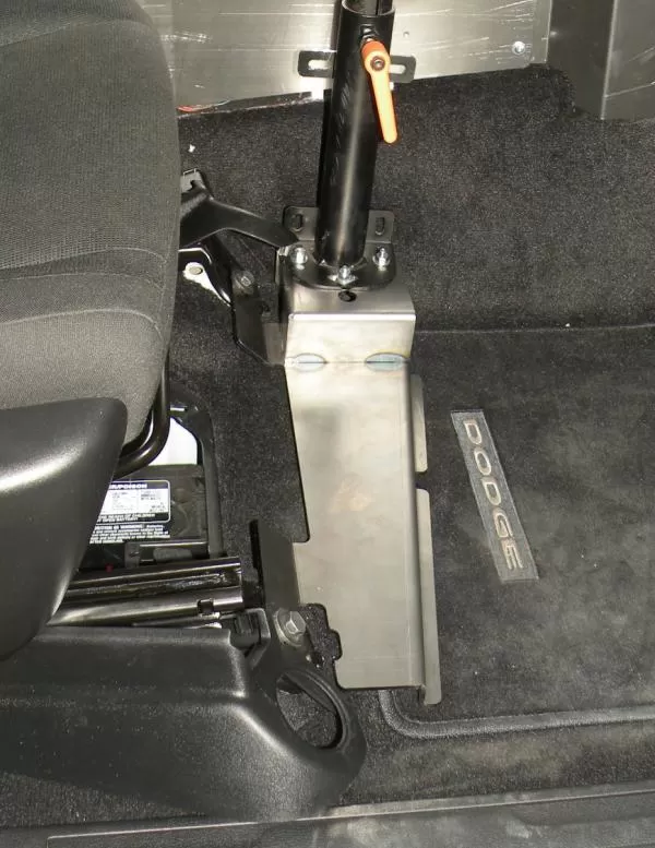 D&R 906-0219A LT6600 mounting kit fitted in a Dodge Durango, bare aluminum base bolted to the floor