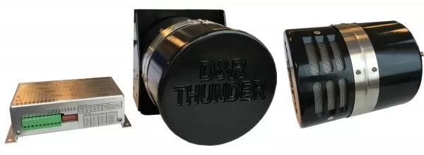 D&R Thunder-2 kit with low frequency amplifier and two speakers, one showing its vented grille