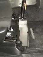 D&R 906-0219A LT6600 mounting kit fitted in a Dodge Durango, bare aluminum base bolted to the floor